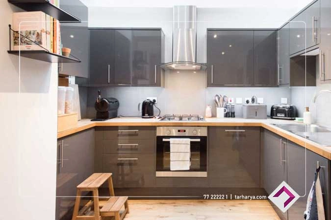 راهنمای مقایسه کابینت MDF، هایگلاس و چوب طبیعی